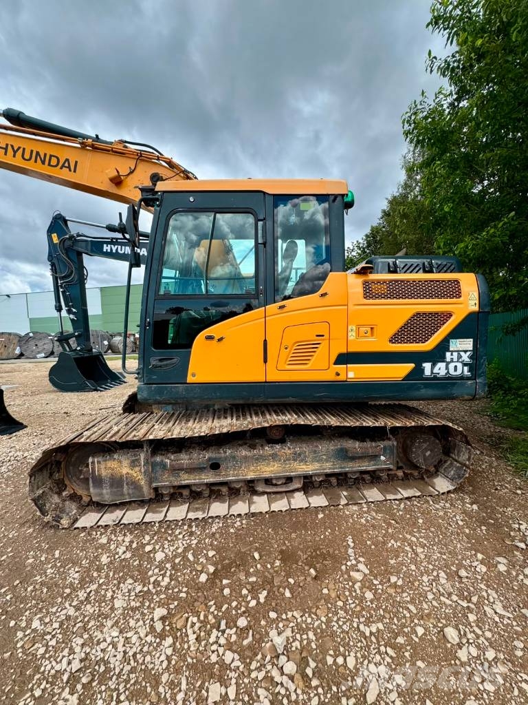 Hyundai HX140L Gravemaskiner på larvebånd