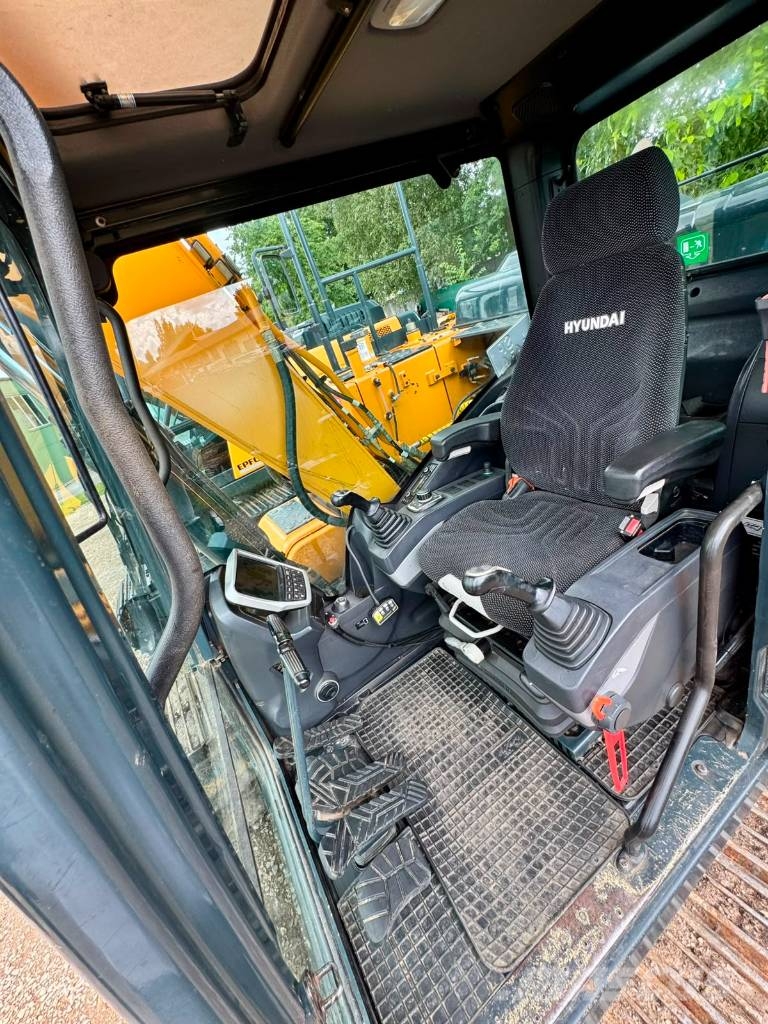 Hyundai HX140L Gravemaskiner på larvebånd