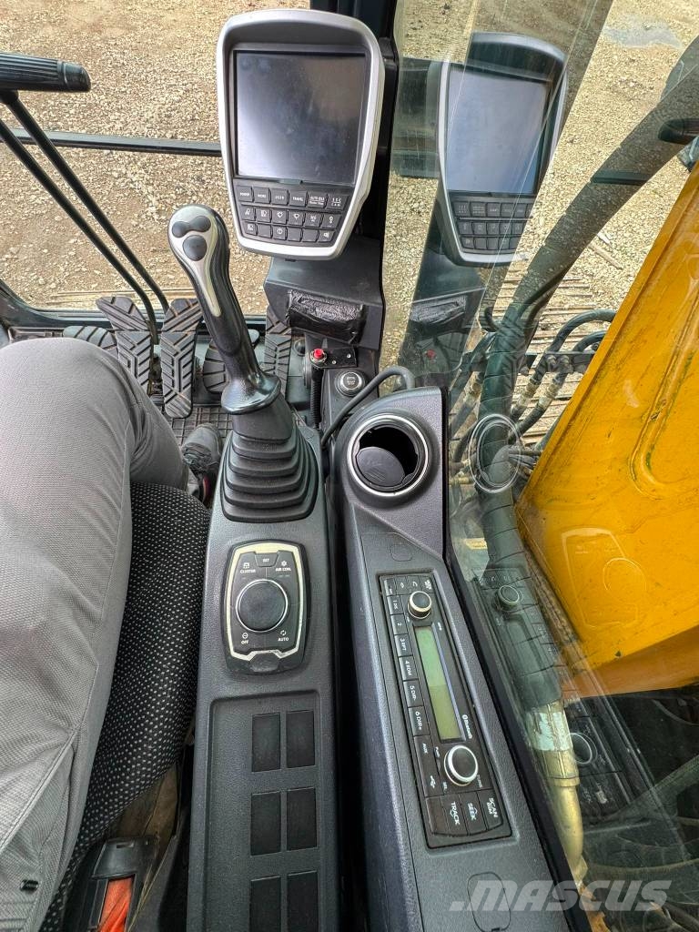 Hyundai HX140L Gravemaskiner på larvebånd