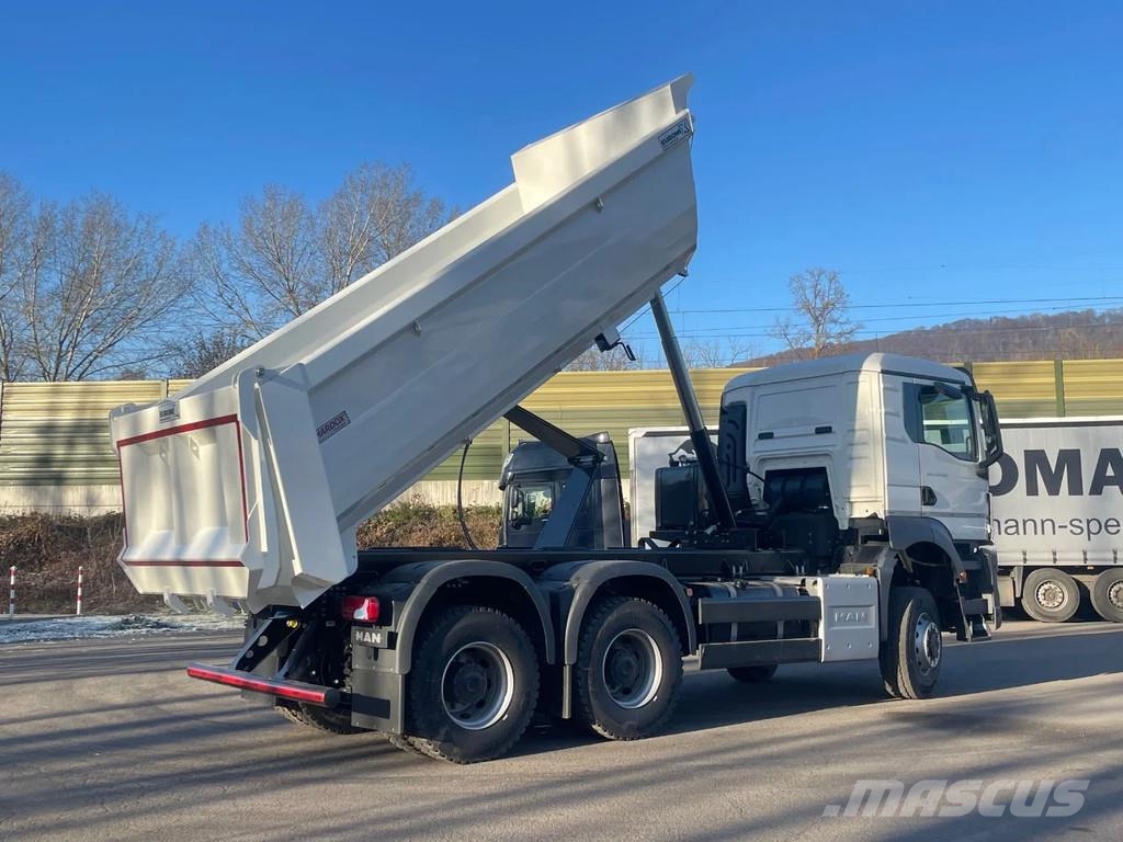 MAN TGS 33.440 MAN TGS 33.440 6x6 /Euro6e Mulden-Kippe Bañeras basculantes usadas