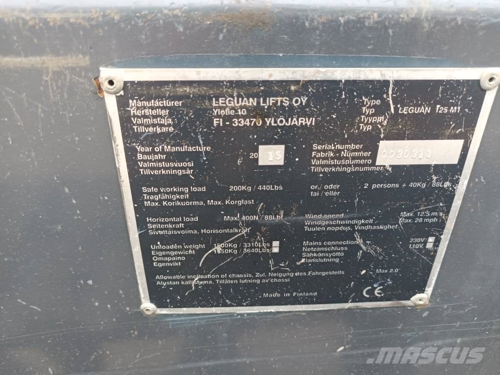 Leguan 125 myös vuokraus Altre piattaforme monobraccio