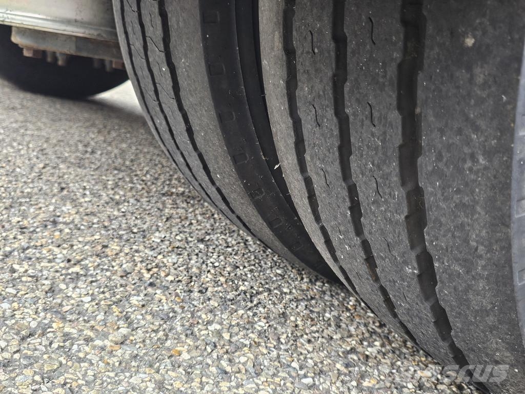 EKW KUIP / LOWBED / STEERING AXLE / TIEFBETT نصف مقطورة مسطحة منخفضة