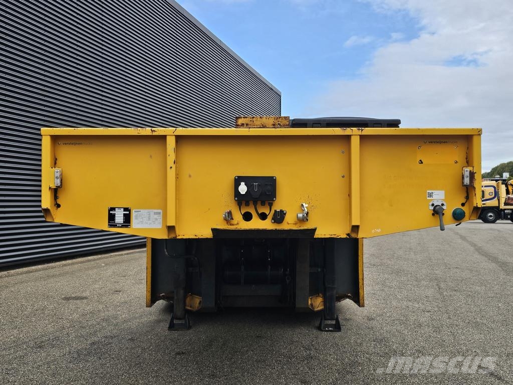 EKW KUIP / LOWBED / STEERING AXLE / TIEFBETT نصف مقطورة مسطحة منخفضة