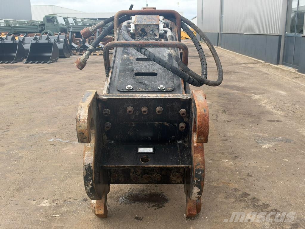 CAT Demolition shear VHP 50 / CAT P235 Vergruizers