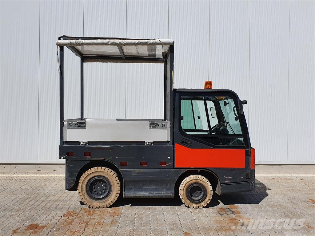 Linde P250 شاحنة قاطرة