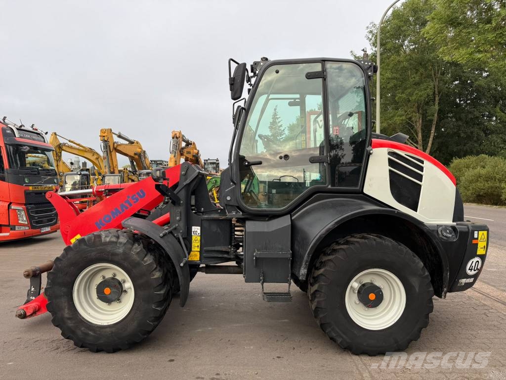 Komatsu WA 100 M-8E0 //BJ. 2022 / 1578H/ZSA/3.rd Line/TOP Radlader