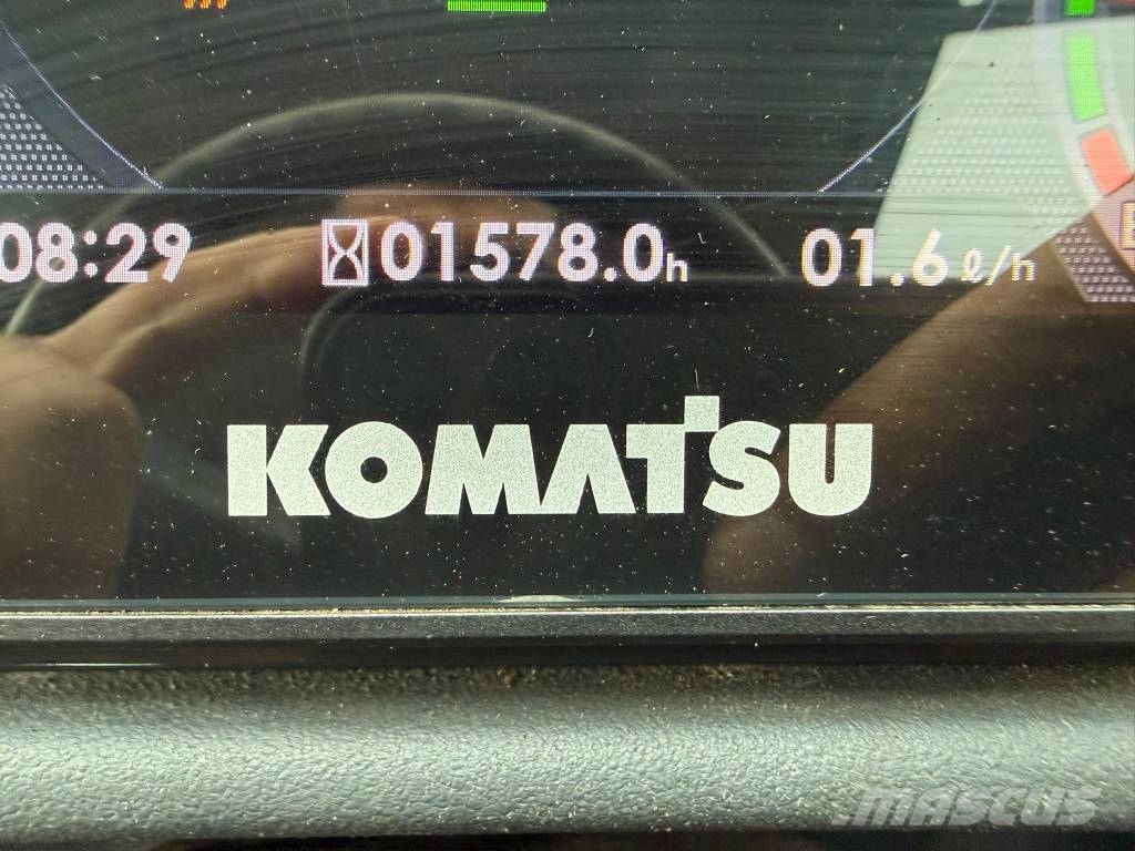 Komatsu WA 100 M-8E0 //BJ. 2022 / 1578H/ZSA/3.rd Line/TOP Radlader