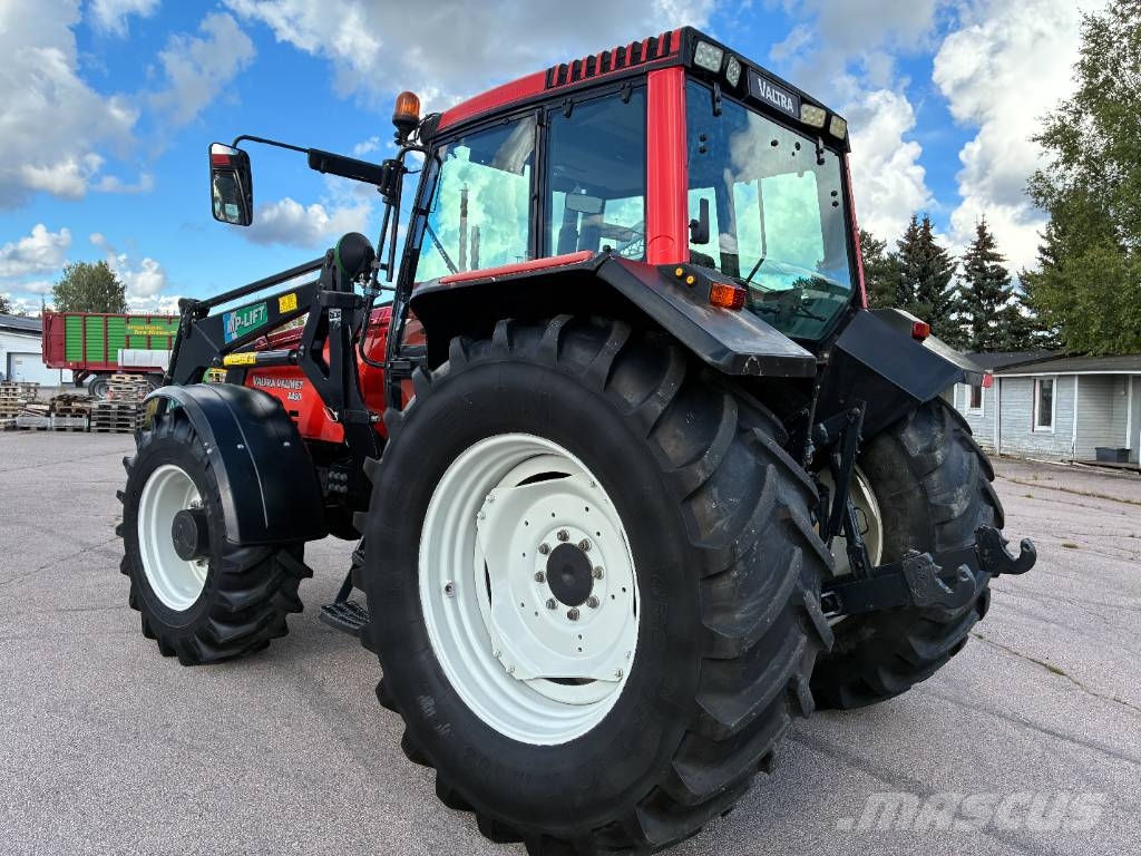Valtra 8450 Hitec 1. MYYTY Traktörler