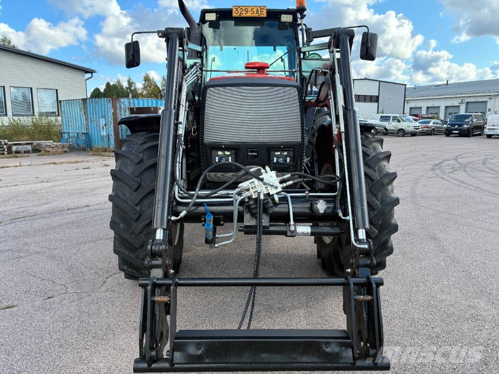 Valtra 8450 Hitec 1. MYYTY Traktörler