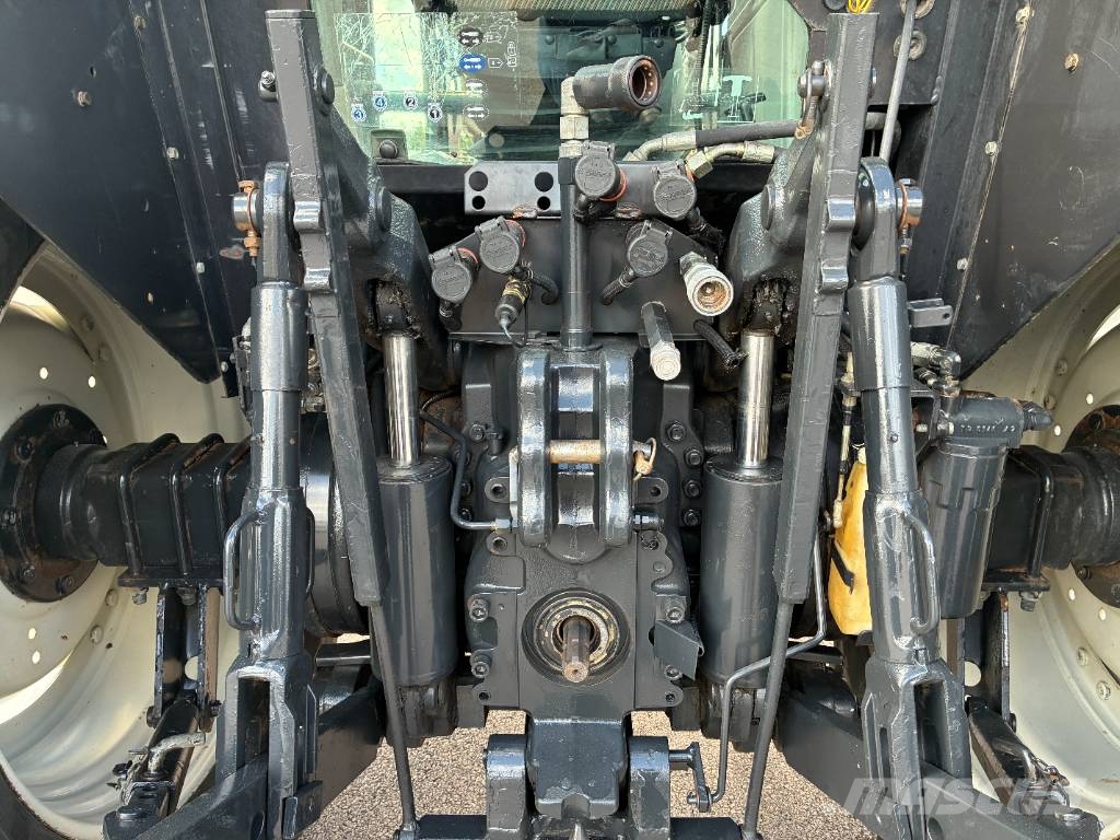 Valtra 8450 Hitec 1. MYYTY Traktörler
