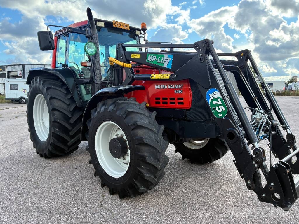 Valtra 8450 Hitec 1. MYYTY Traktörler