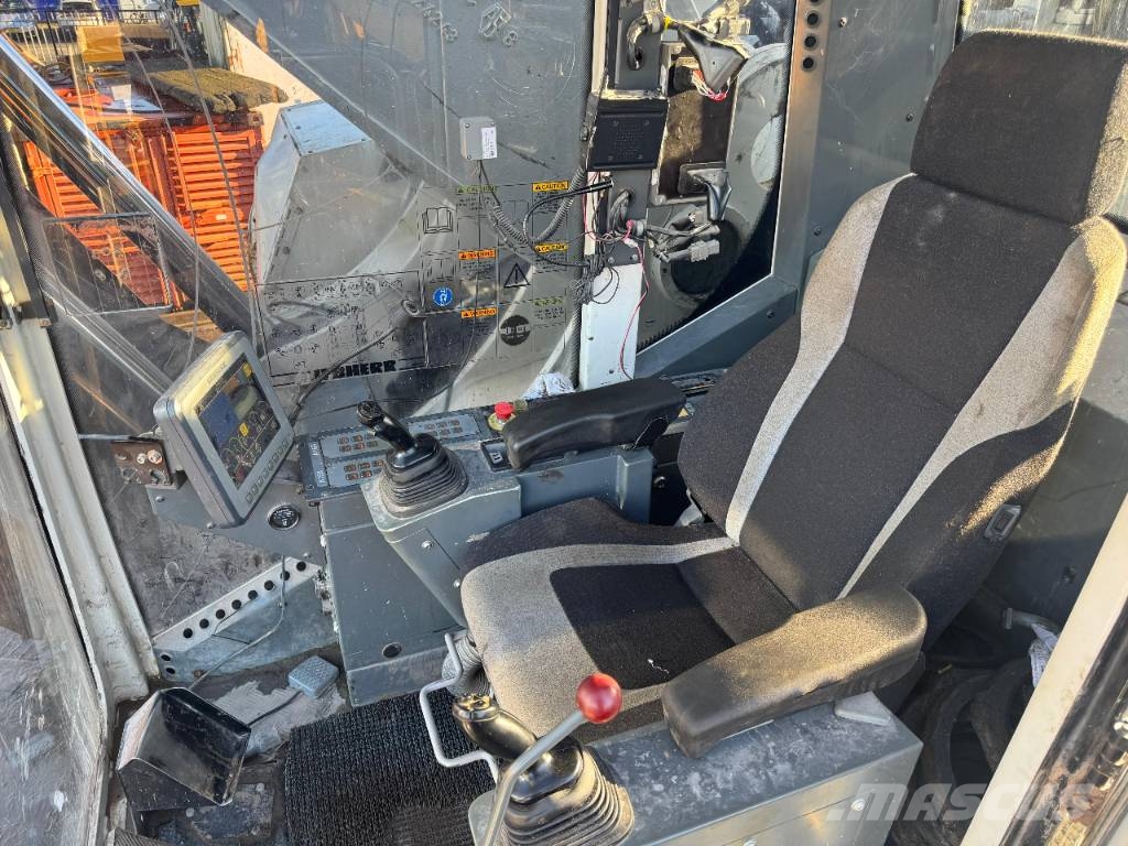 Liebherr R 9150 B 履带挖掘机