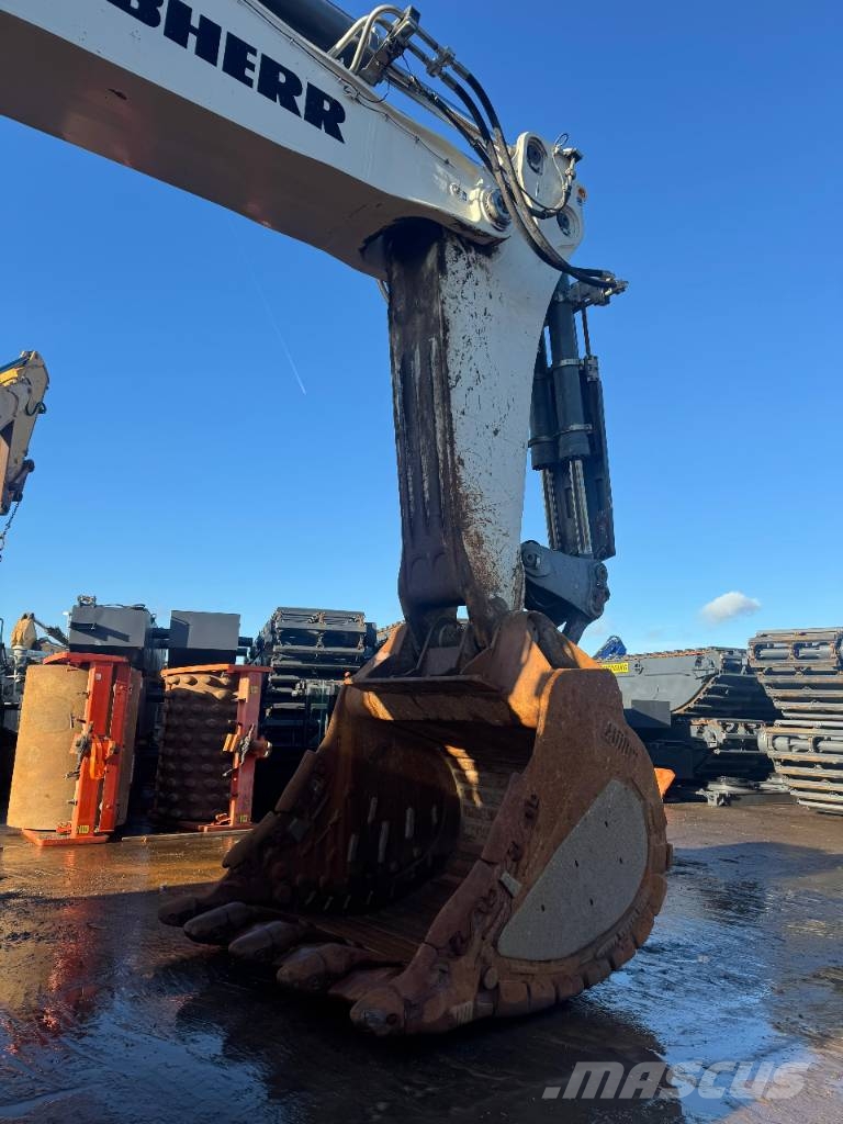 Liebherr R 9150 B 履带挖掘机