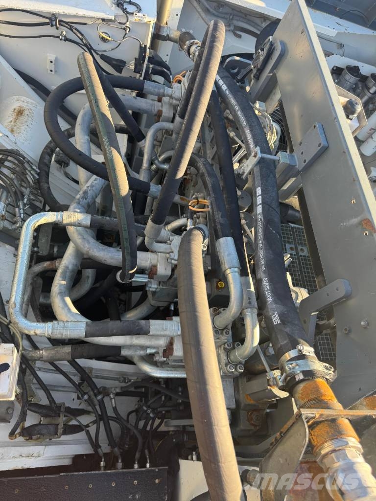 Liebherr R 9150 B 履带挖掘机