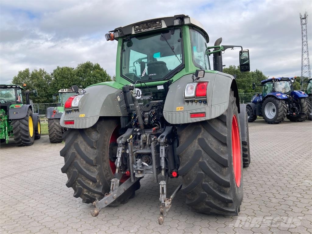 Fendt 824 Vario S4 ماكينات زراعية - غير ذلك