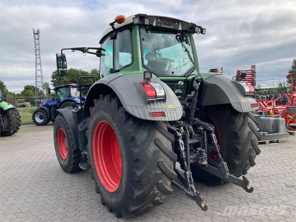 Fendt 824 Vario S4 ماكينات زراعية - غير ذلك