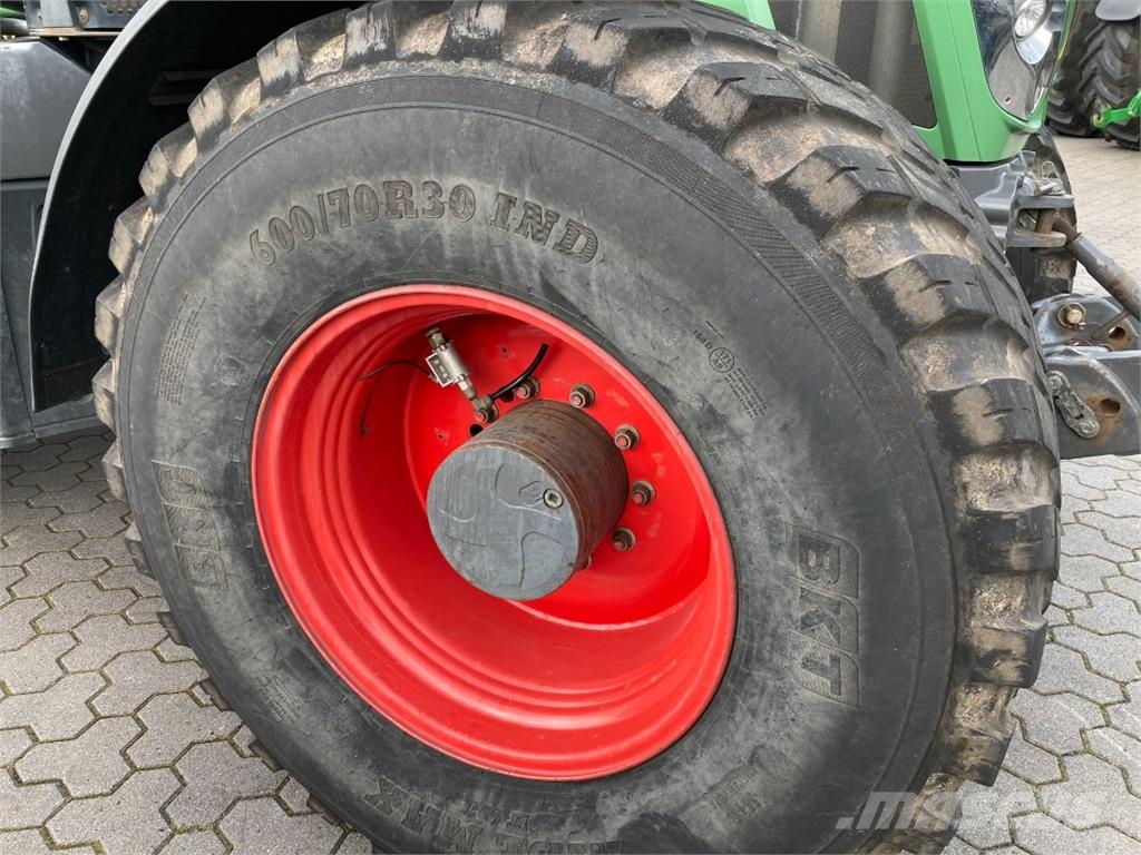 Fendt 824 Vario S4 ماكينات زراعية - غير ذلك
