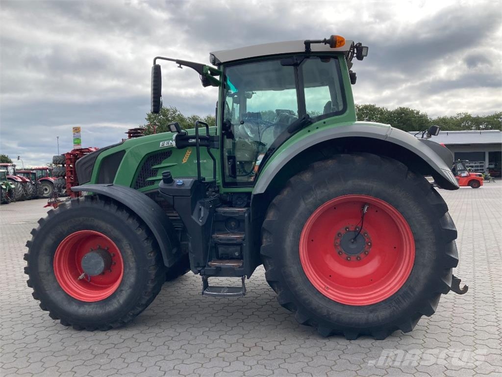 Fendt 824 Vario S4 ماكينات زراعية - غير ذلك