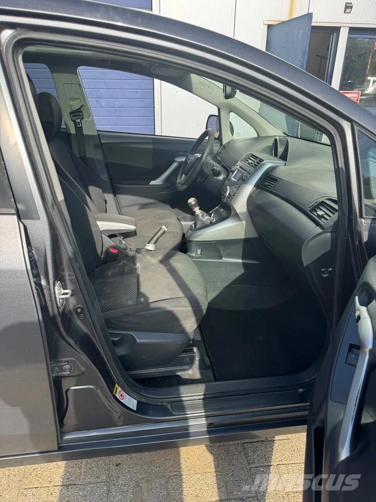 Toyota Corolla Verso **AIRCO-DIESEL-FRENCH ORIGINE** Personbiler