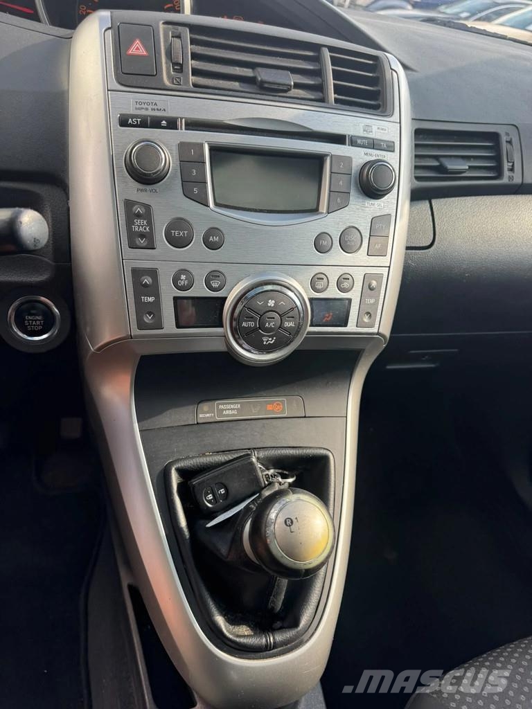 Toyota Corolla Verso **AIRCO-DIESEL-FRENCH ORIGINE** Personbiler