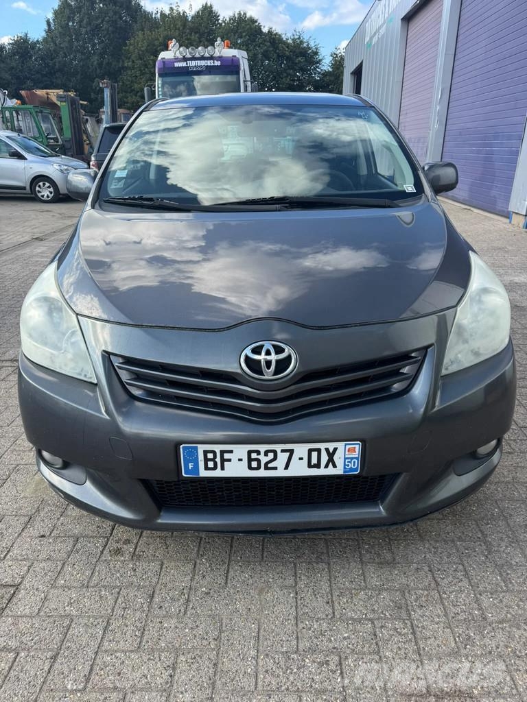 Toyota Corolla Verso **AIRCO-DIESEL-FRENCH ORIGINE** Personbiler