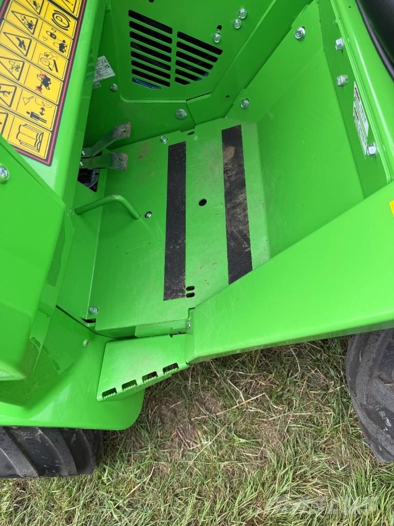 Avant 523 Mini loaders