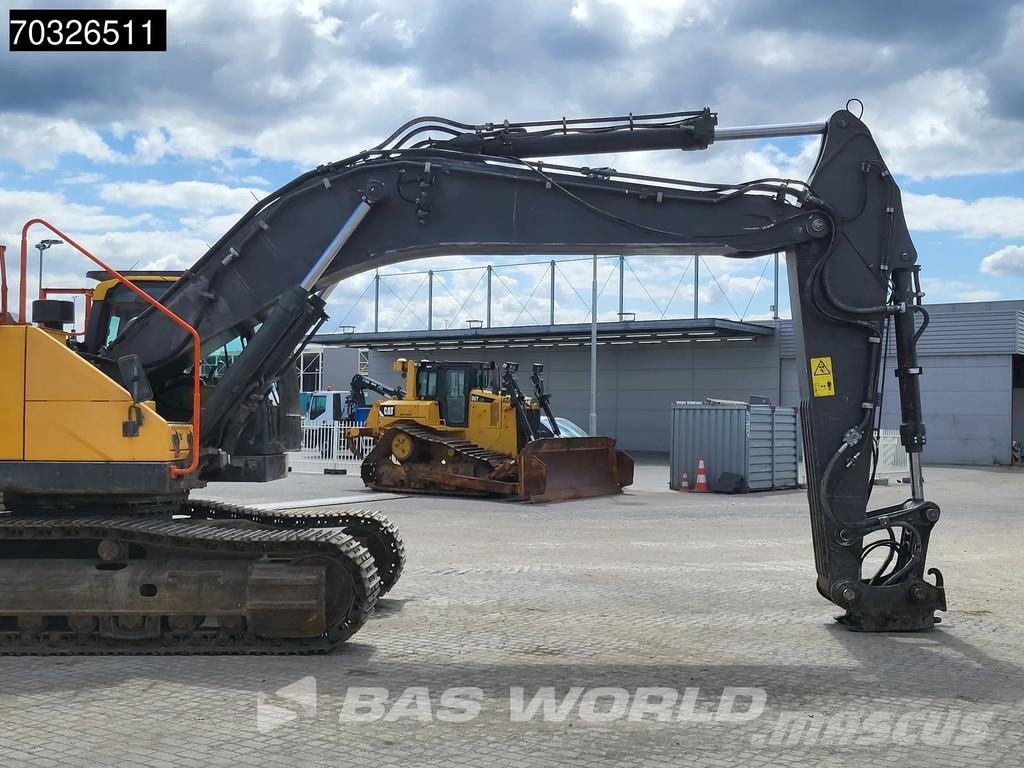 Volvo EC380 E NL حفارات زحافة