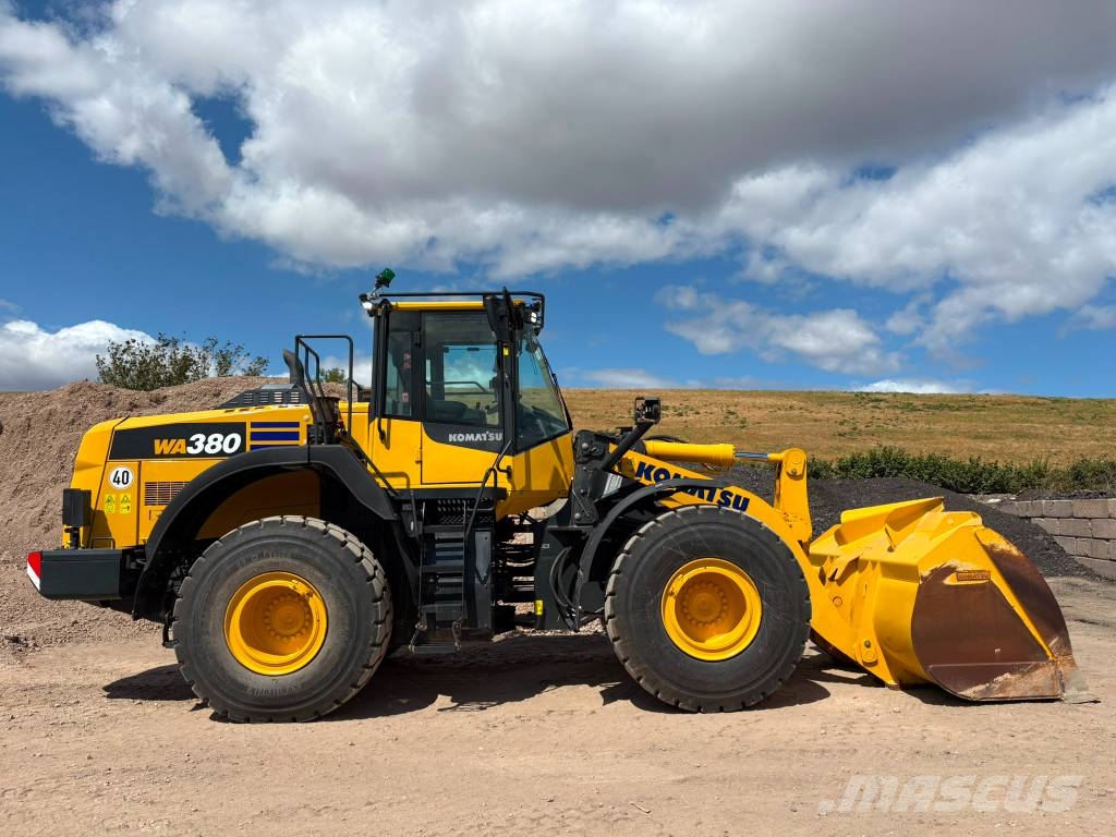 Komatsu WA380--8E0 Rataslaadurid