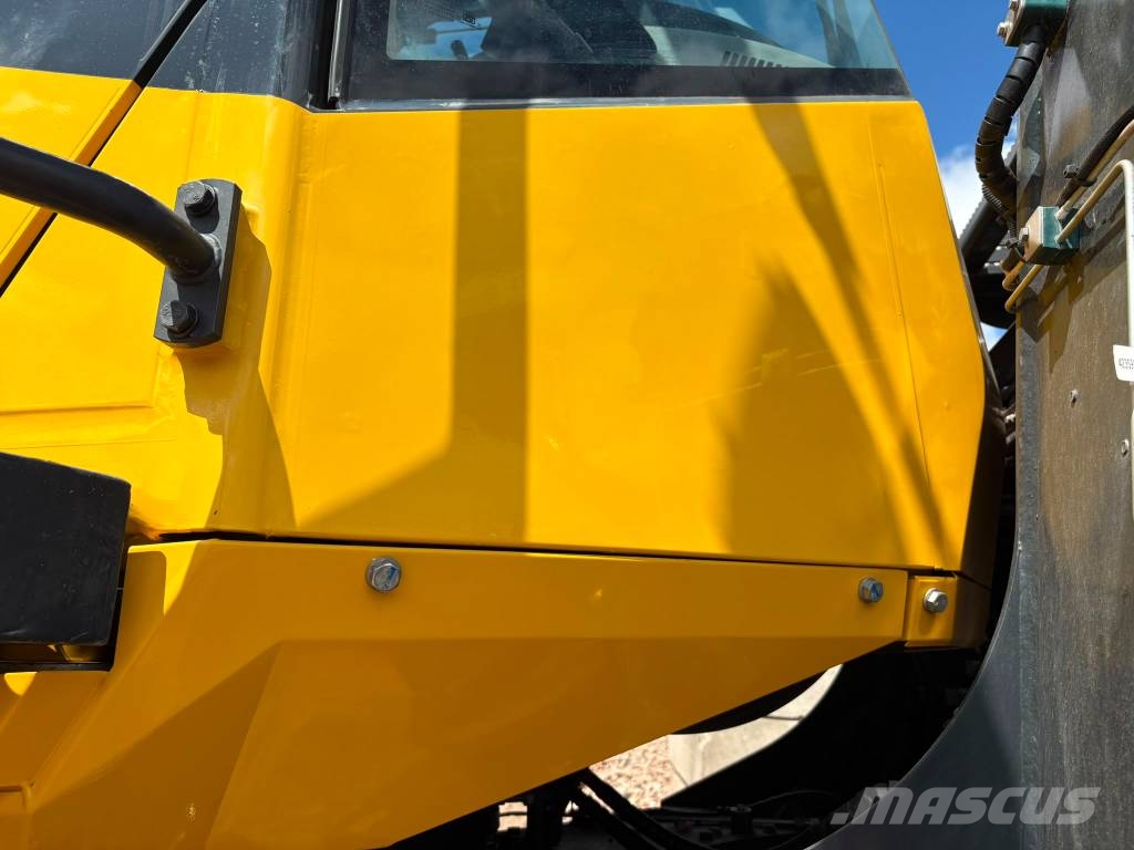 Komatsu WA380--8E0 Rataslaadurid