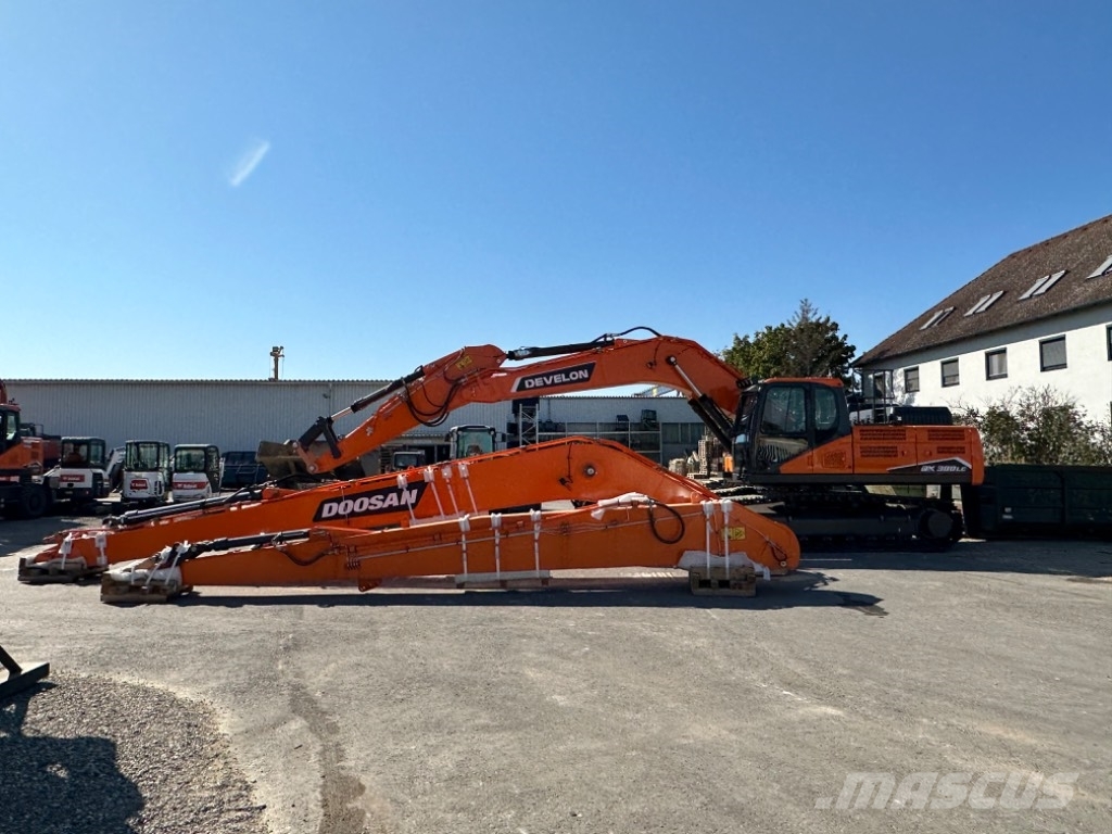Develon DX300LC-7 Long Reach Crawler excavators