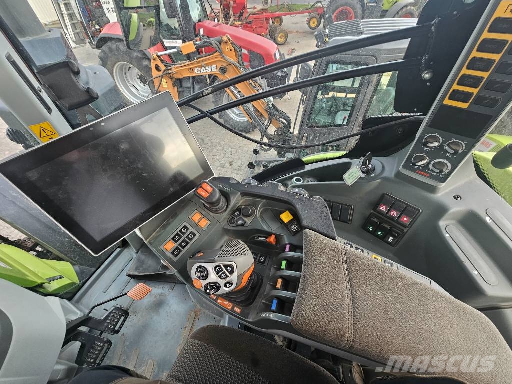 CLAAS AXION 960 TT Traktoren