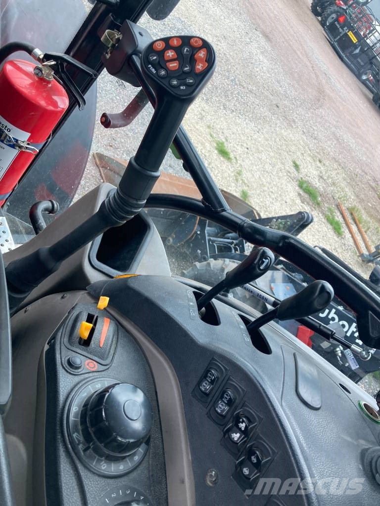 Case IH Farmall 105 U PRO FL Tractors