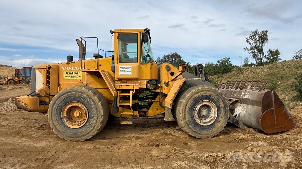 Volvo L220E Wielladers
