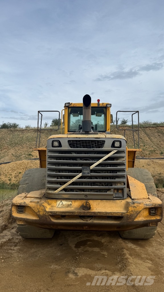 Volvo L220E Wielladers