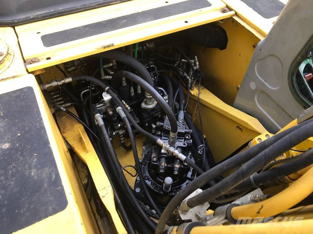 New Holland E 215 B Raupenbagger