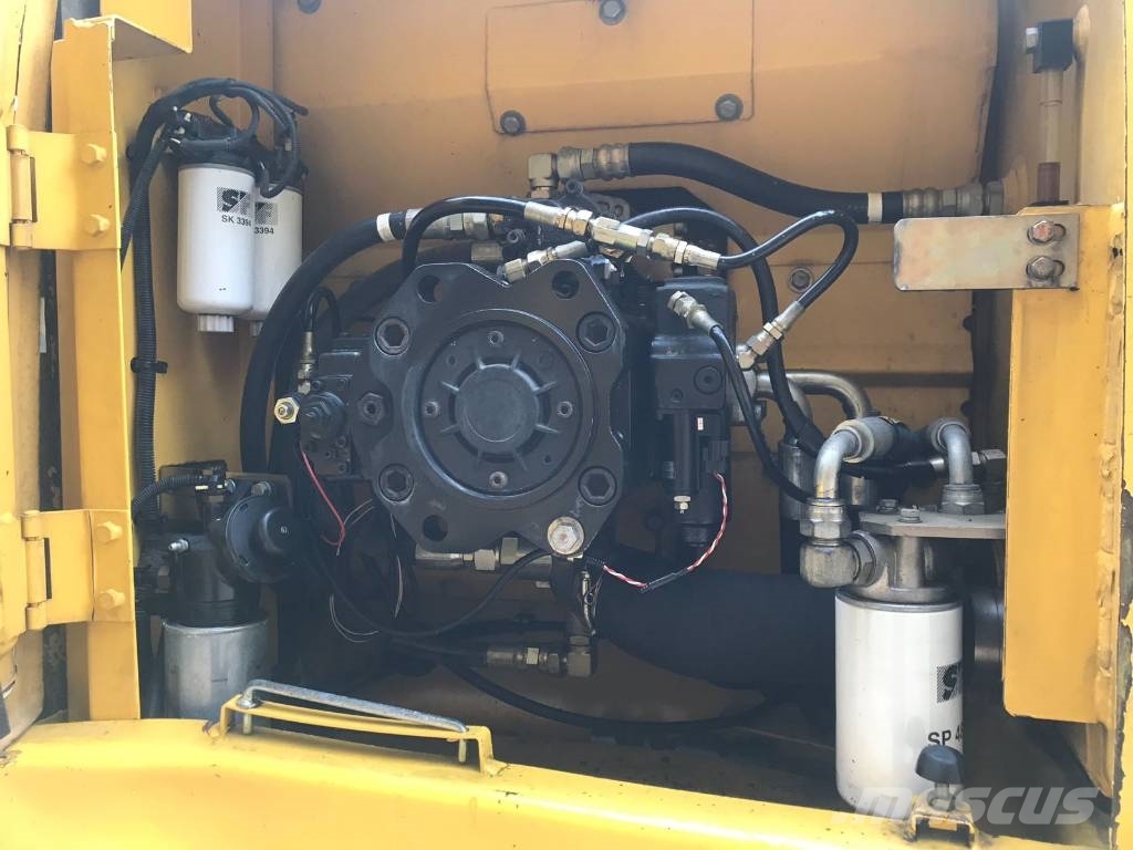 New Holland E 215 B Raupenbagger