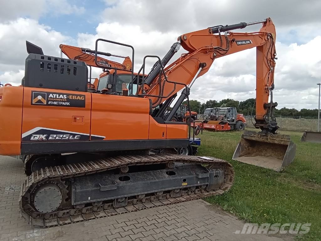 Doosan DX 225 LC-7 Escavadoras de rastos