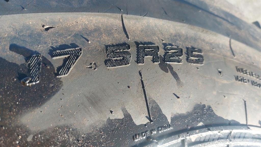 CASE 521F-MTP 17.5R25-Tire/Reifen/Band Gume, točkovi i felne