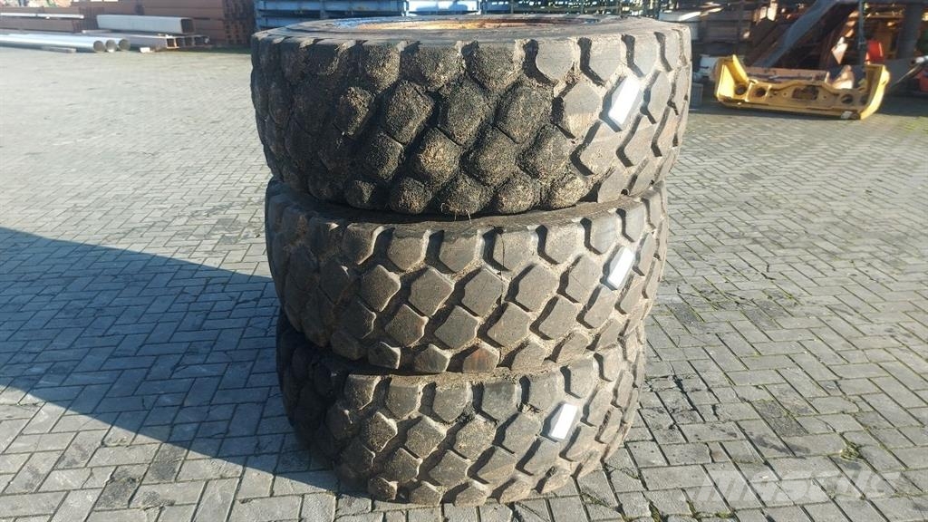 CASE 521F-MTP 17.5R25-Tire/Reifen/Band Gume, točkovi i felne