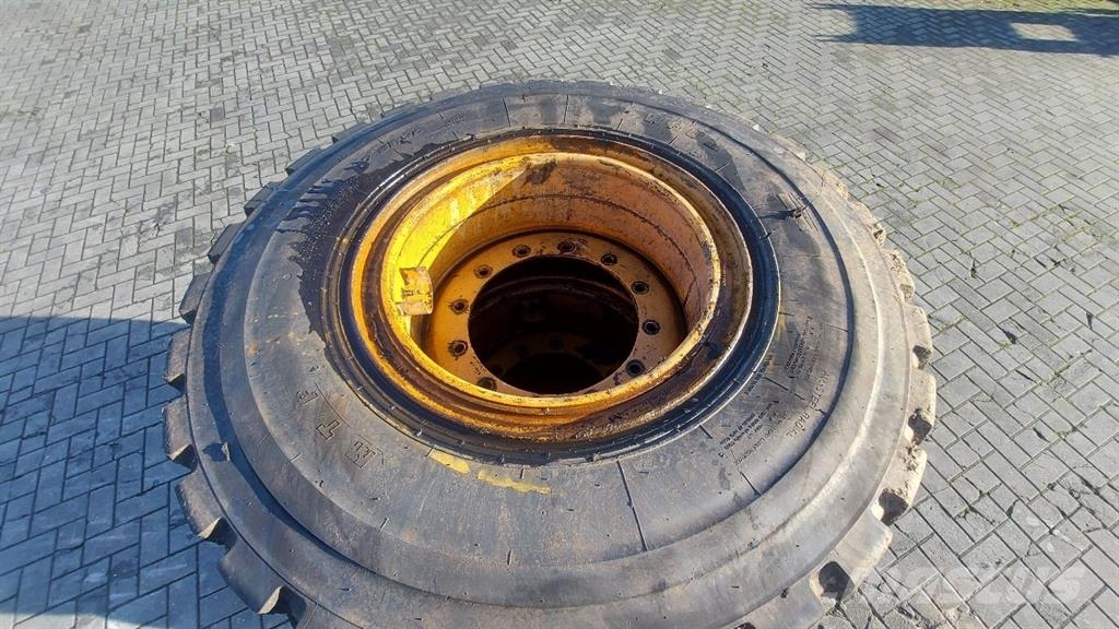 CASE 521F-MTP 17.5R25-Tire/Reifen/Band Gume, točkovi i felne