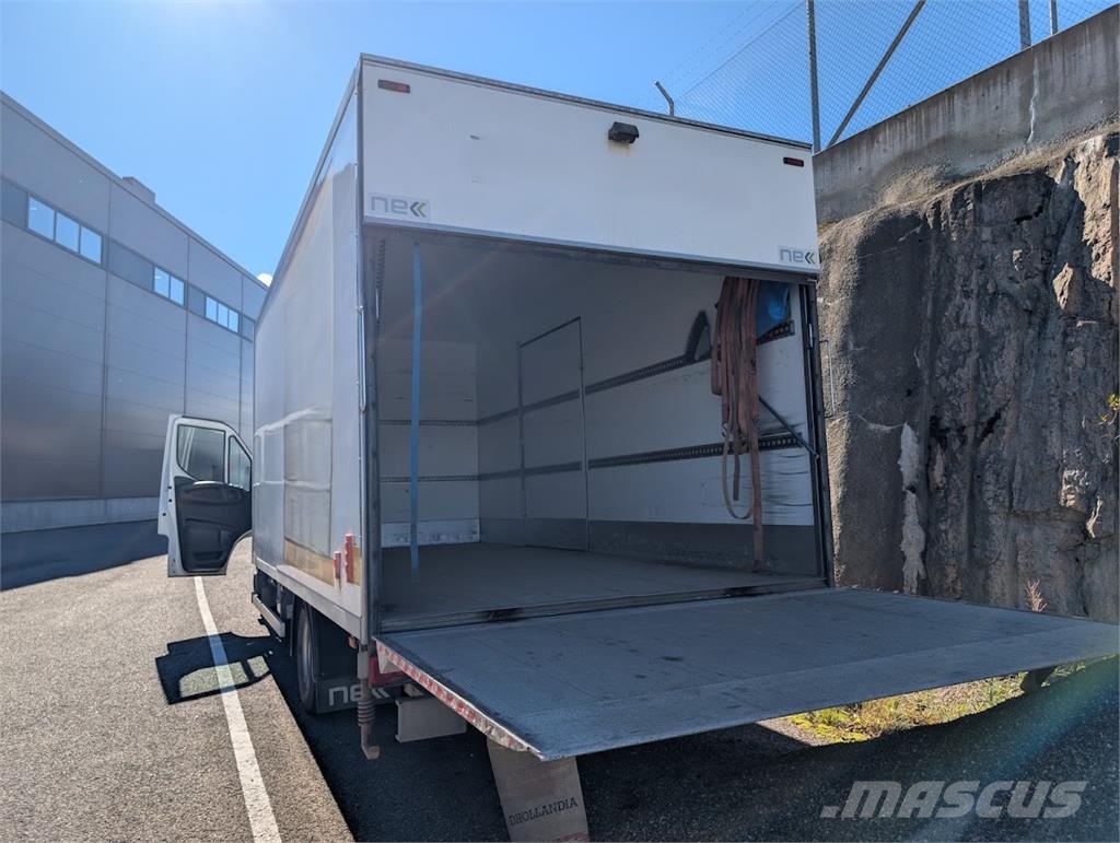 Iveco 70C18 Preču pārvadāšanas furgoni