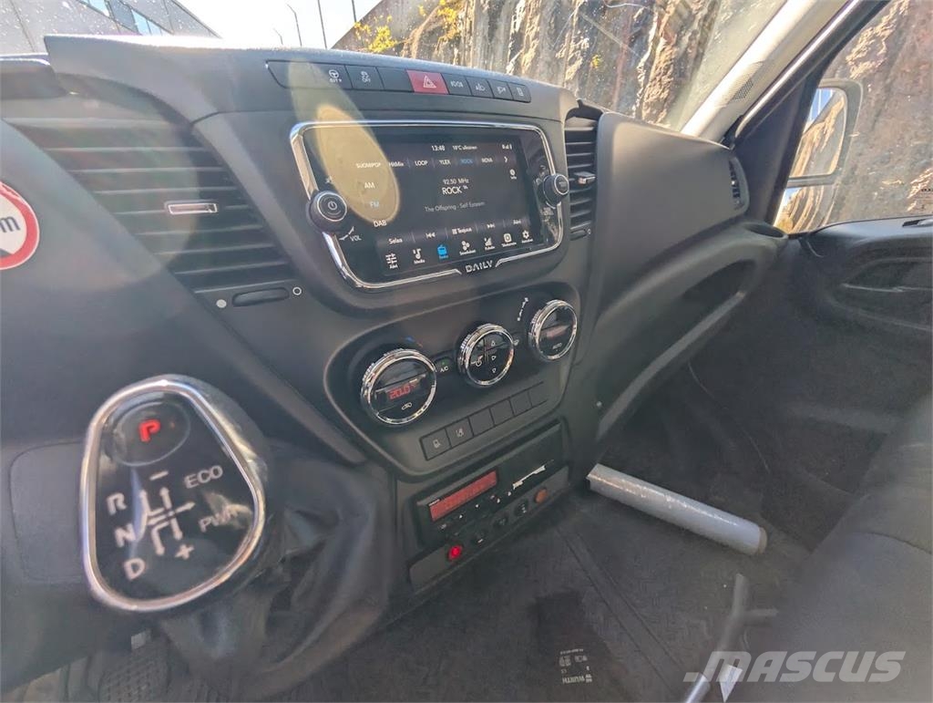 Iveco 70C18 Preču pārvadāšanas furgoni