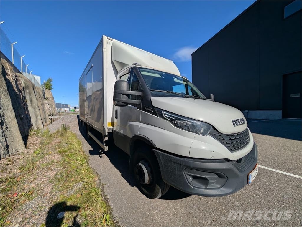 Iveco 70C18 Preču pārvadāšanas furgoni