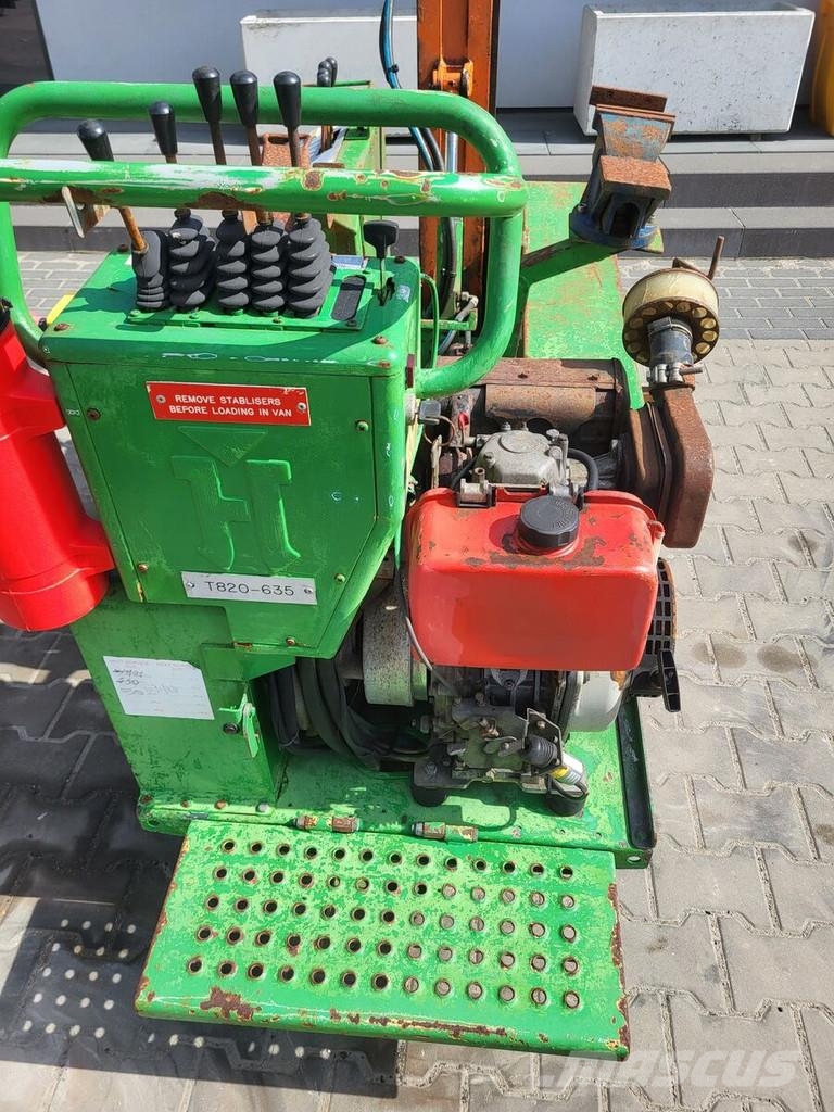 Boart Longyear DB 051 - PENETROMETER 重型鑽孔機