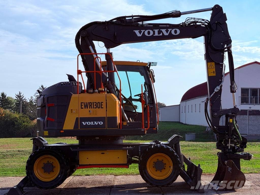 Volvo EWR 130 E Kolová rýpadla
