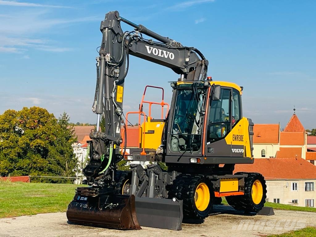 Volvo EWR 130 E Escavadoras de rodas