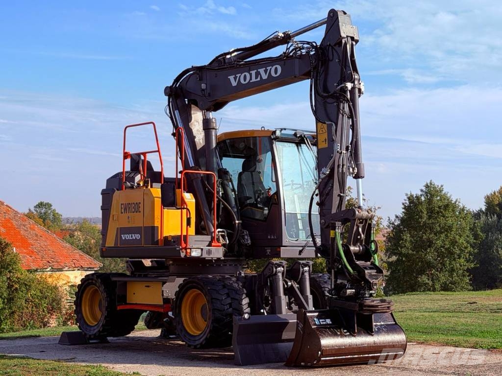 Volvo EWR 130 E Kolová rýpadla