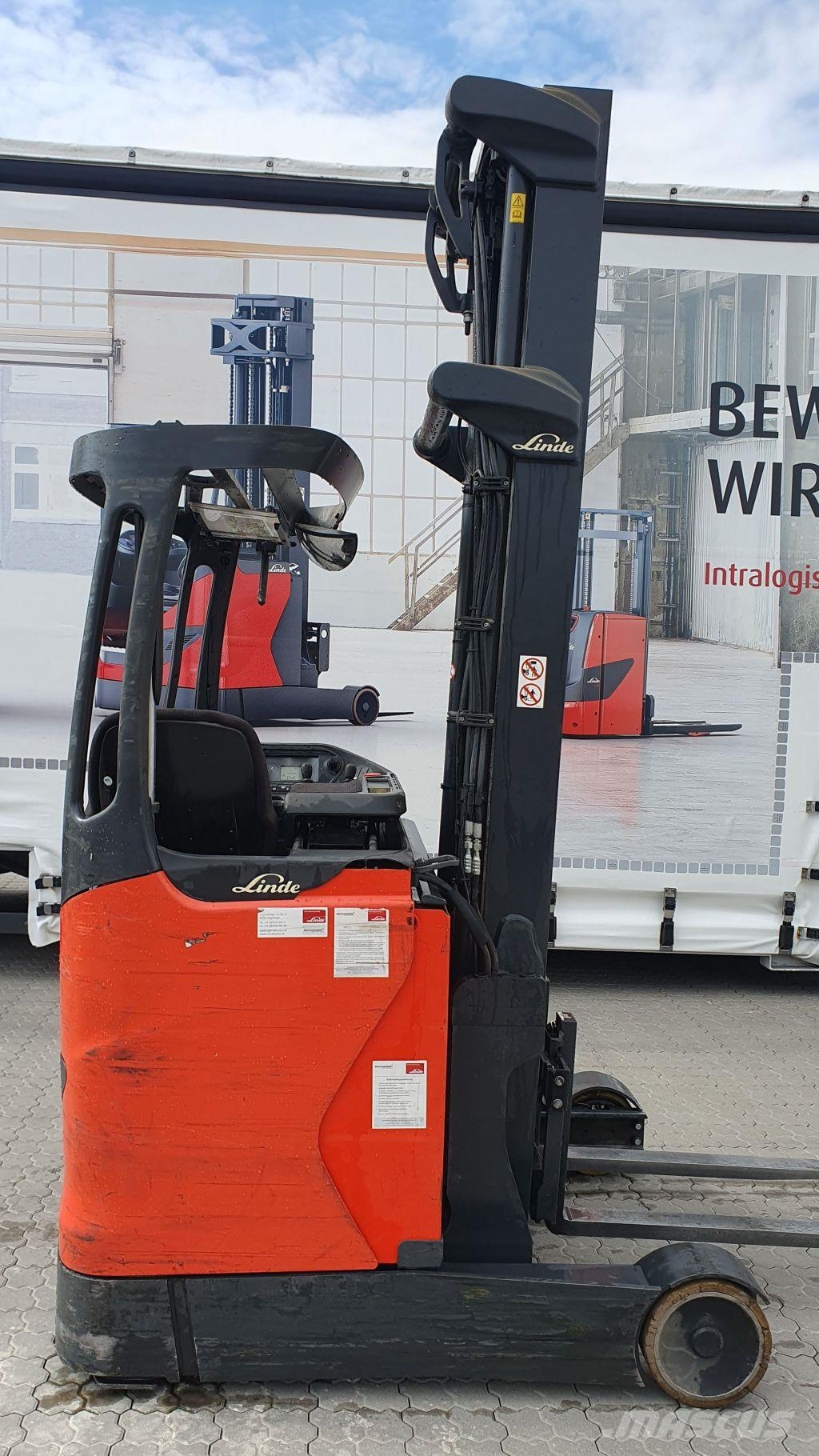 Linde R12B Reach truck