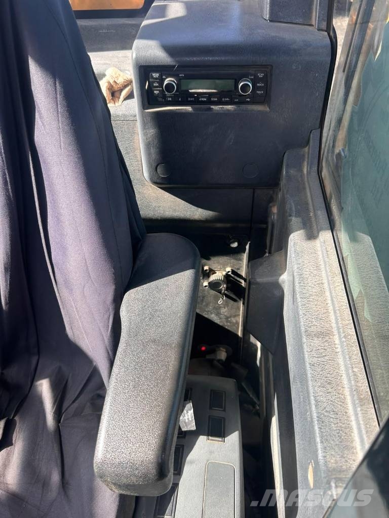 Hyundai HX 145 LCR Escavatori cingolati