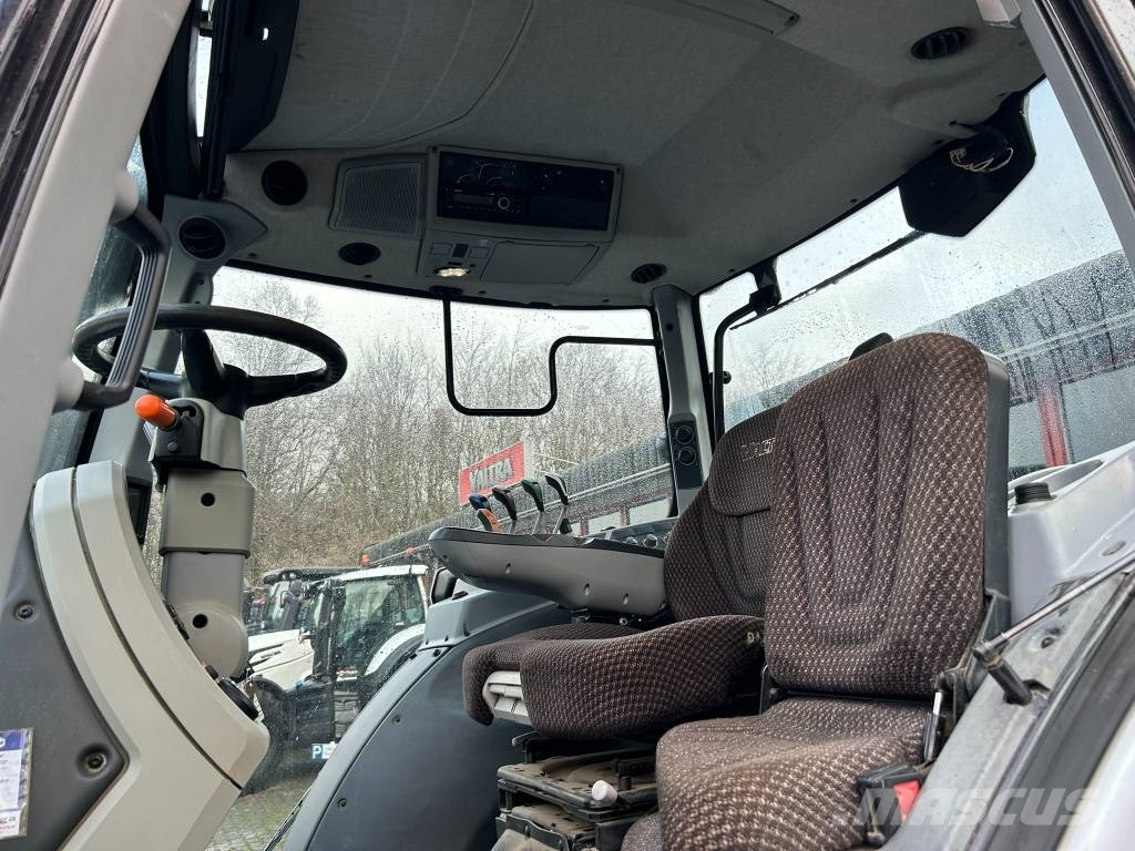Valtra T154 Active Tractoren